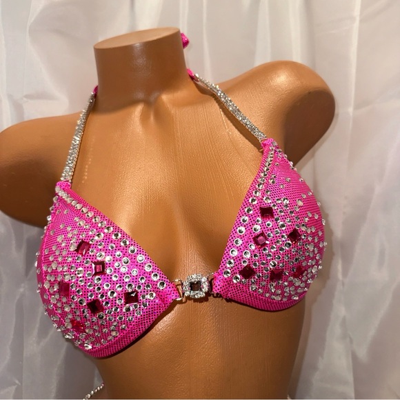 Npc competition bikini, hot pink suit pro cut handmade 32 B cup small - Picture 2 of 4
